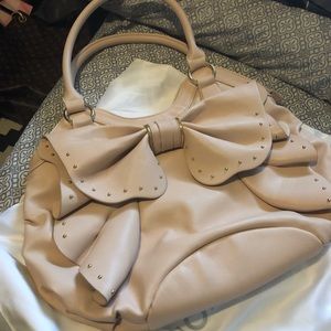 Cute tote  EXCEPTING OFFERS